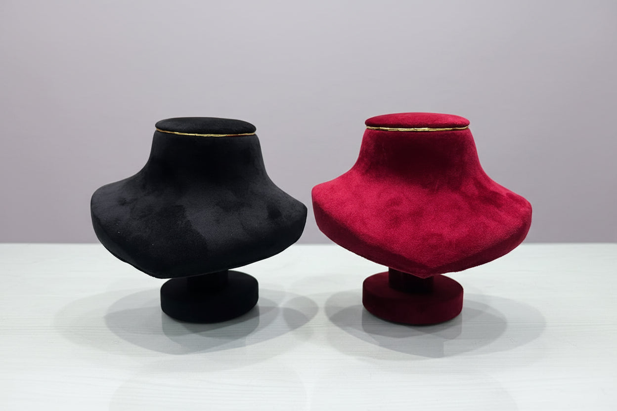 Suede Choker Stand