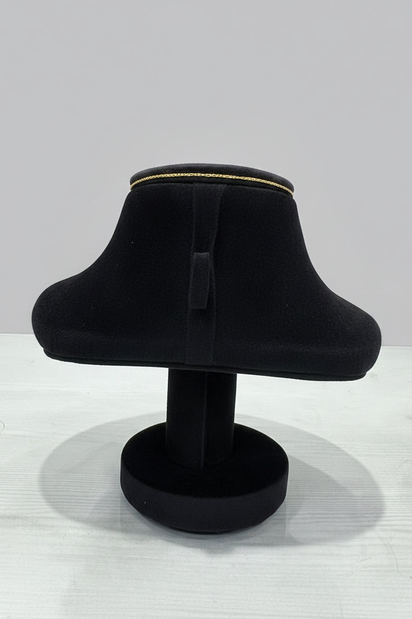 Suede Choker Stand