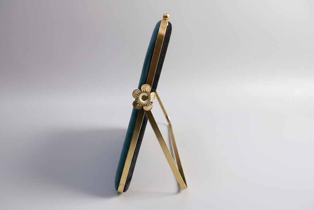 Dual-Tone Minimalist Jewelry Stand