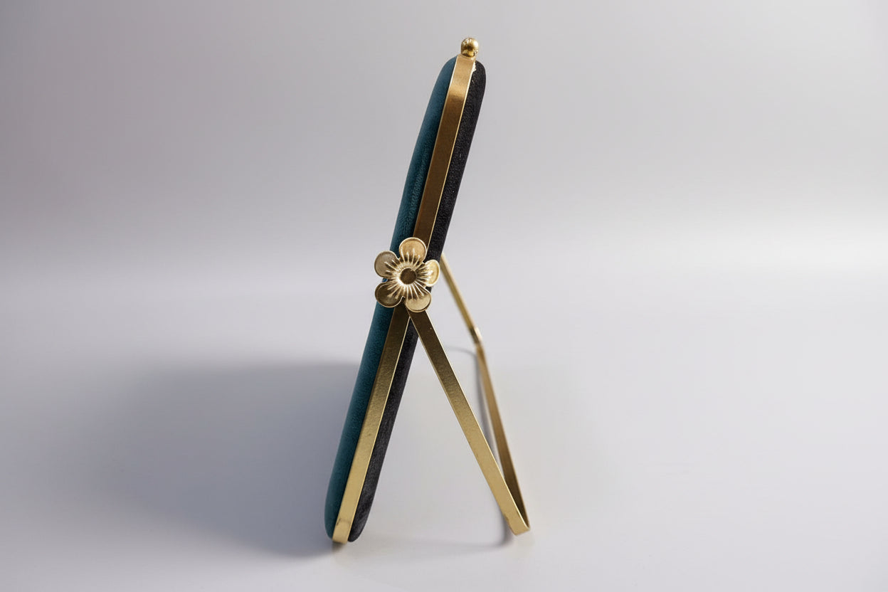 Dual-Tone Minimalist Jewelry Stand